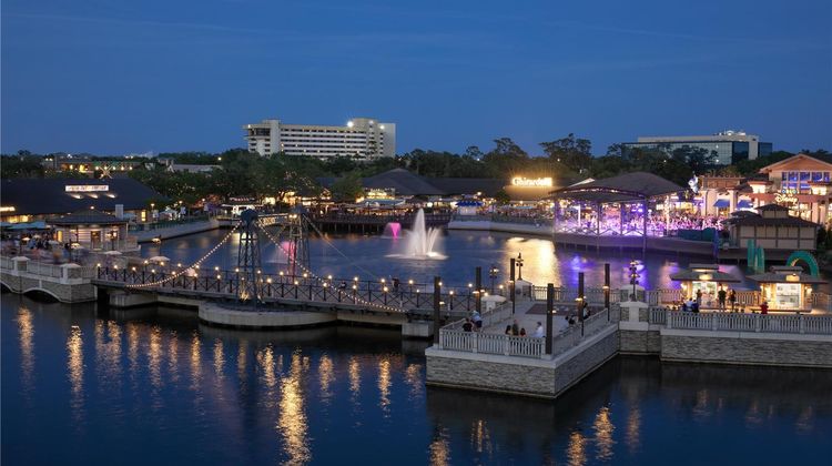 Hilton Orlando Lake Buena Vista Exterior