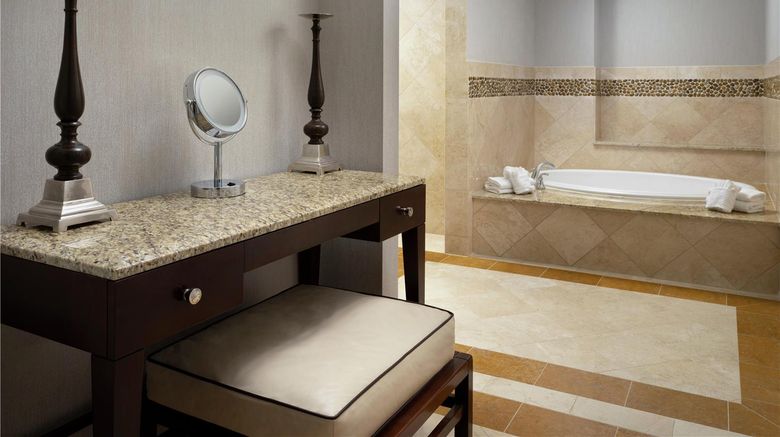 <b>Signia by Hilton Orlando - Walt Disney Room</b>. Images powered by <a href="https://iceportal.shijigroup.com/" title="IcePortal" target="_blank">IcePortal</a>.