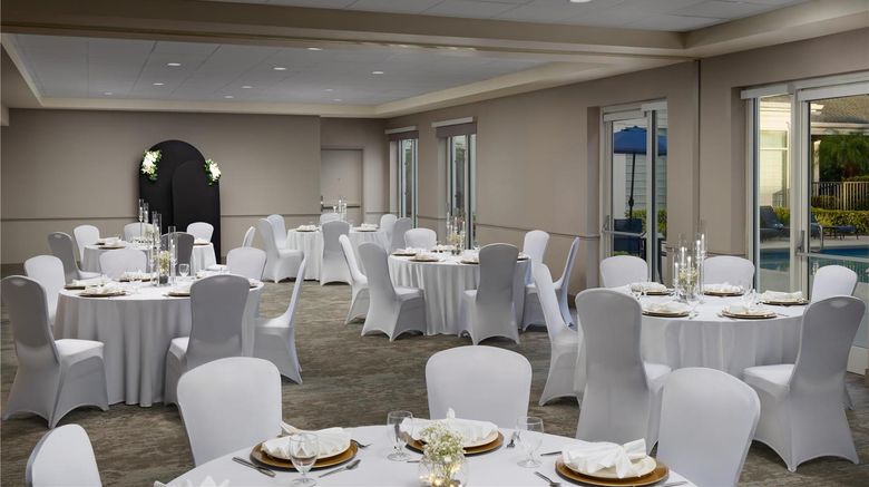 <b>Hilton Garden Inn Orlando N./Lake Mary Meeting</b>. Images powered by <a href="https://iceportal.shijigroup.com/" title="IcePortal" target="_blank">IcePortal</a>.