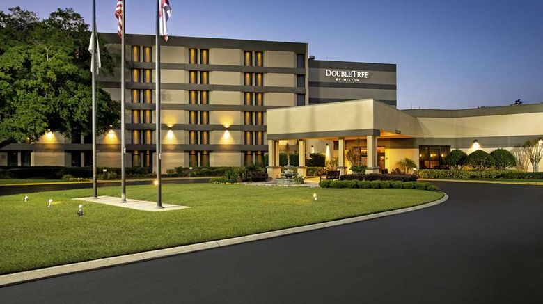 <b>DoubleTree Orlando East Exterior</b>. Images powered by <a href="https://iceportal.shijigroup.com/" title="IcePortal" target="_blank">IcePortal</a>.