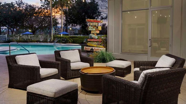 <b>Hilton Garden Inn Orlando at SeaWorld Pool</b>. Images powered by <a href="https://iceportal.shijigroup.com/" title="IcePortal" target="_blank">IcePortal</a>.