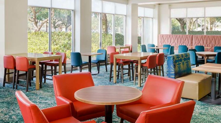 Hilton Garden Inn Orlando at SeaWorld Restaurant