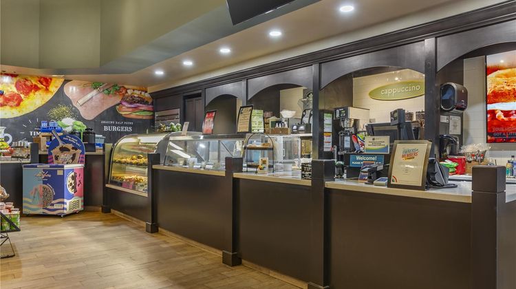 Hilton Grand Vacations Club at SeaWorld Restaurant