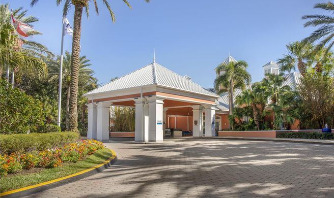 Hilton Grand Vacations Club at SeaWorld Exterior