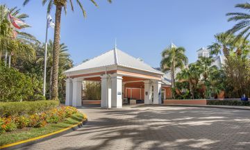 Hilton Grand Vacations Club at SeaWorld