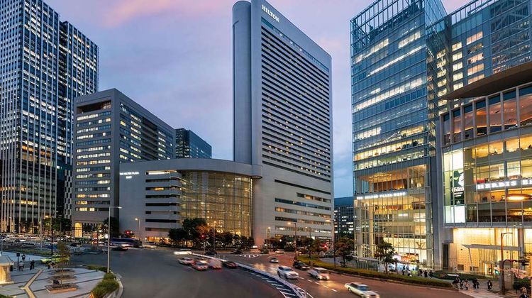 Hilton Osaka Exterior