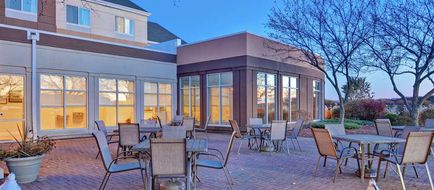 Hilton Garden Inn Oshkosh Exterior