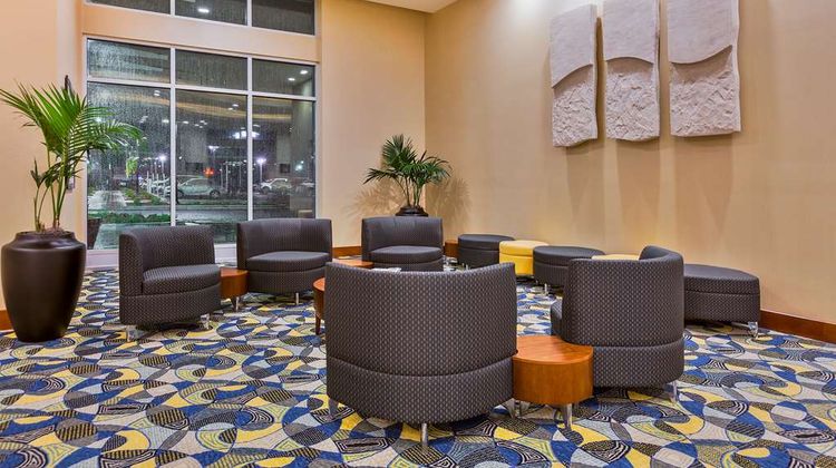Hampton Inn/Suites Downtown Waterfront Lobby