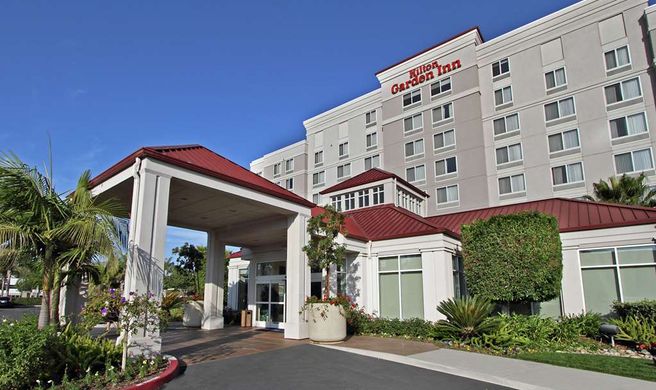 Hilton Garden Inn Oxnard/Camarillo Exterior