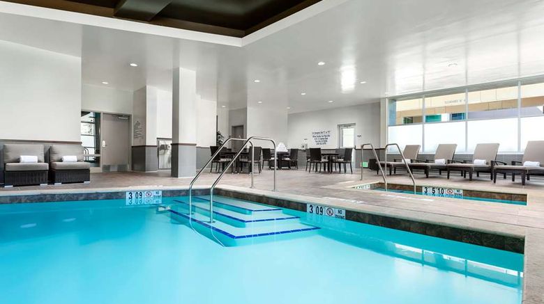 <b>Hilton Garden Inn Palo Alto Pool</b>. Images powered by <a href="https://iceportal.shijigroup.com/" title="IcePortal" target="_blank">IcePortal</a>.
