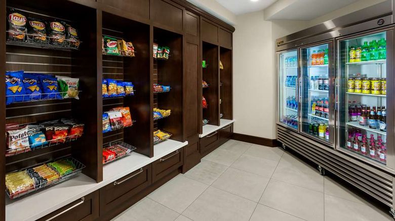 <b>Hilton Garden Inn Palo Alto Restaurant</b>. Images powered by <a href="https://iceportal.shijigroup.com/" title="IcePortal" target="_blank">IcePortal</a>.