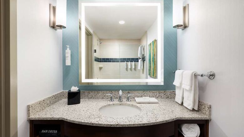 <b>Hilton Garden Inn Palo Alto Room</b>. Images powered by <a href="https://iceportal.shijigroup.com/" title="IcePortal" target="_blank">IcePortal</a>.