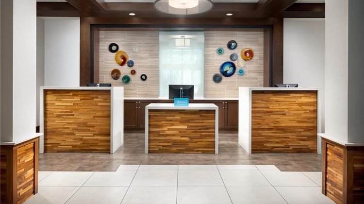 Hilton Garden Inn Palo Alto Lobby