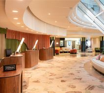 Hilton Paris La Defense Lobby