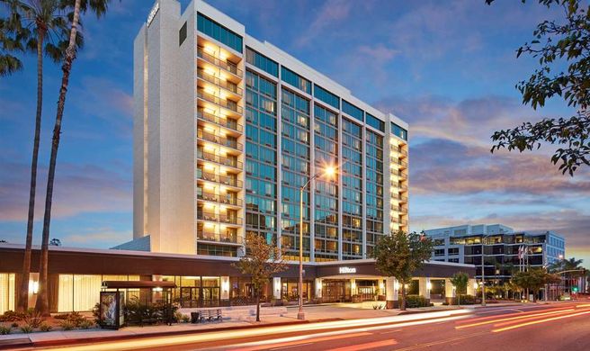 Hilton Pasadena Exterior
