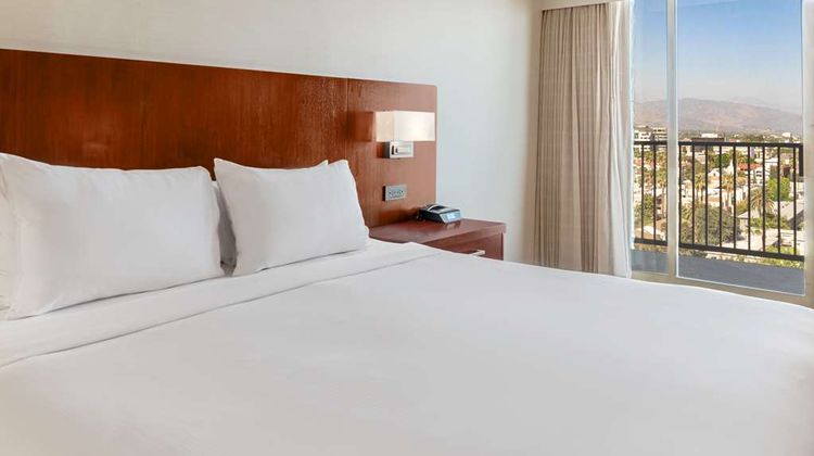 Hilton Pasadena Room