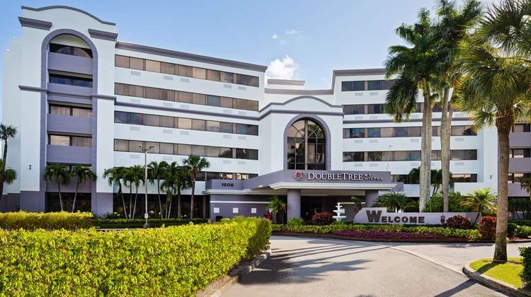 Doubletree Hotel West Palm Beach Airport Exterior