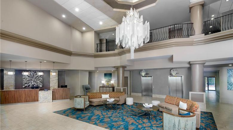 <b>Doubletree Hotel West Palm Beach Airport Lobby</b>. Images powered by <a href="https://iceportal.shijigroup.com/" title="IcePortal" target="_blank">IcePortal</a>.
