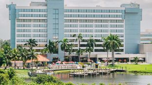 Hilton Palm Beach PBI