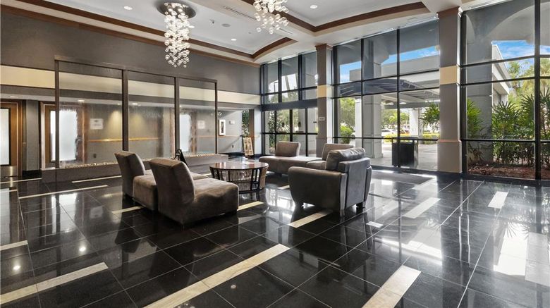 <b>Doubletree Hotel Palm Beach Gardens Lobby</b>. Images powered by <a href="https://iceportal.shijigroup.com/" title="IcePortal" target="_blank">IcePortal</a>.