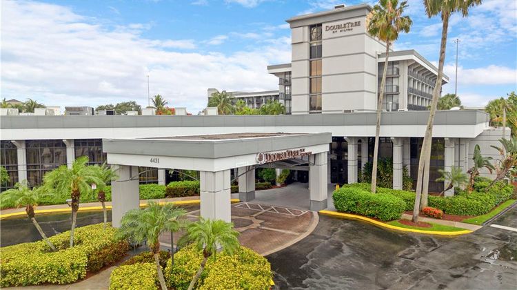 Doubletree Hotel Palm Beach Gardens Exterior