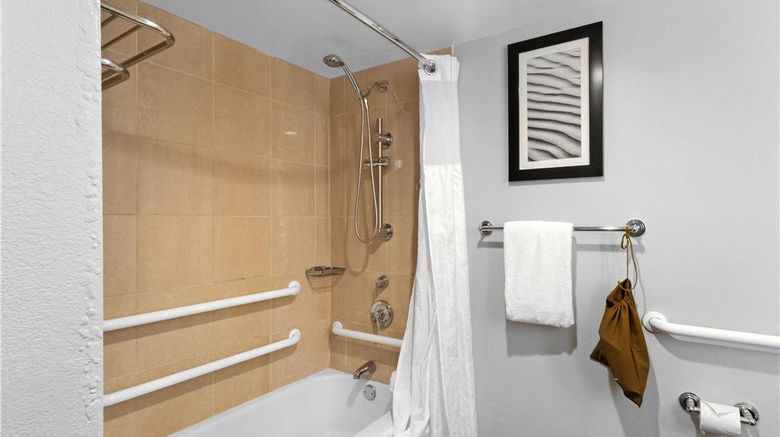 <b>Doubletree Hotel Palm Beach Gardens Room</b>. Images powered by <a href="https://iceportal.shijigroup.com/" title="IcePortal" target="_blank">IcePortal</a>.