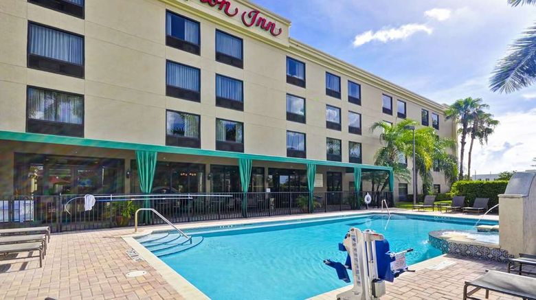<b>Hampton Inn West Palm Beach Pool</b>. Images powered by <a href="https://iceportal.shijigroup.com/" title="IcePortal" target="_blank">IcePortal</a>.