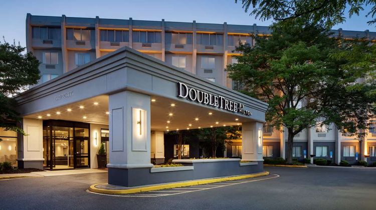 Doubletree Hotel Princeton Exterior