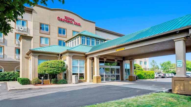 Hilton Garden Inn Portland Airport Exterior. Images powered by <a href="https://iceportal.shijigroup.com" target="_blank" rel="noopener">Ice Portal</a>.