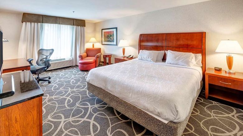 <b>Hilton Garden Inn Portland Airport Room</b>. Images powered by <a href="https://iceportal.shijigroup.com/" title="IcePortal" target="_blank">IcePortal</a>.
