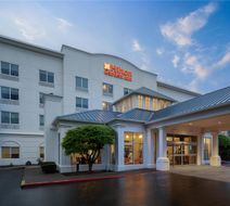 Hilton Garden Inn Portland Airport Exterior