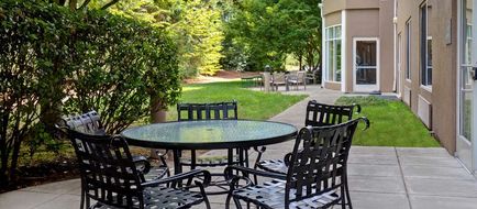 Hilton Garden Inn Beaverton Exterior