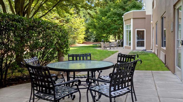 Hilton Garden Inn Beaverton Exterior
