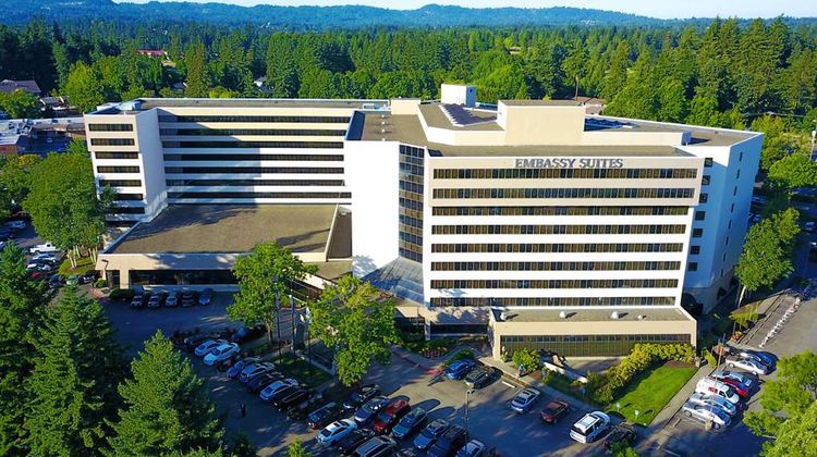 Embassy Suites by Hilton Portland Tigard Exterior