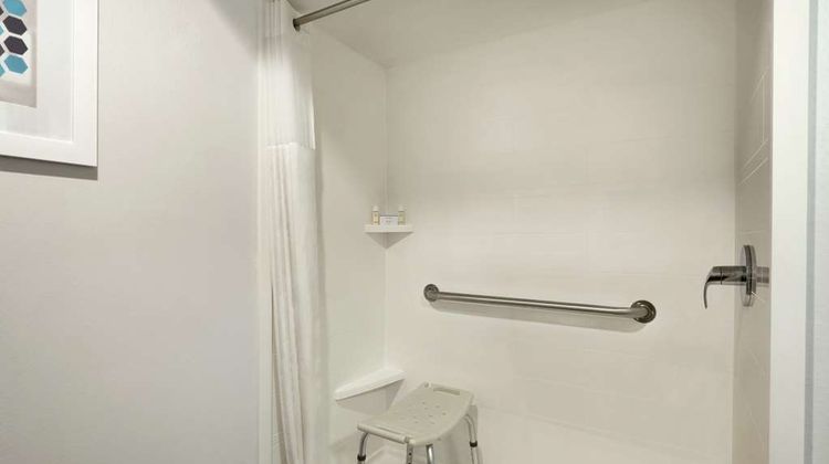 Hampton Inn Portland-Clackamas Room