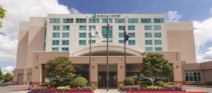 Embassy Suites Portland Airport Exterior