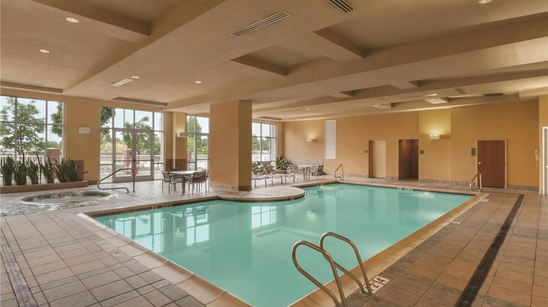 <b>Embassy Suites Portland Airport Pool</b>. Images powered by <a href="https://iceportal.shijigroup.com/" title="IcePortal" target="_blank">IcePortal</a>.