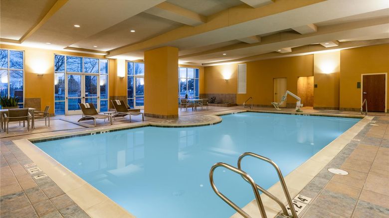 <b>Embassy Suites Portland Airport Pool</b>. Images powered by <a href="https://iceportal.shijigroup.com/" title="IcePortal" target="_blank">IcePortal</a>.
