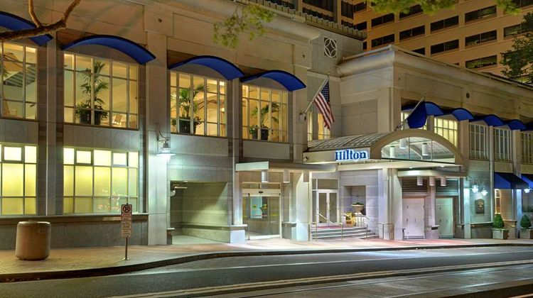 Hilton Portland Downtown Exterior