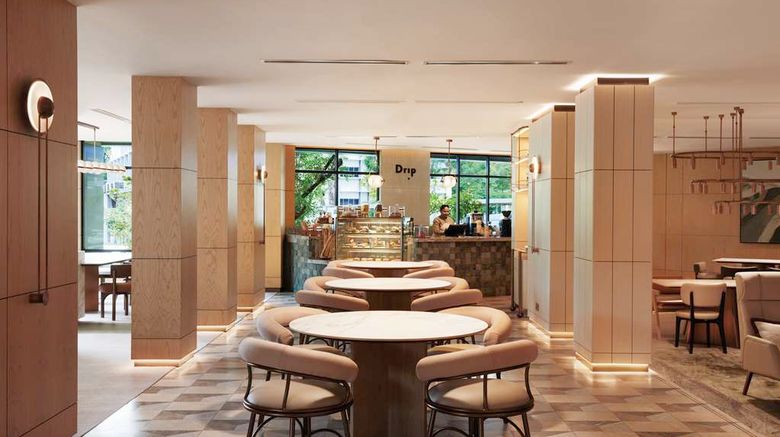 <b>Hilton Petaling Jaya Restaurant</b>. Images powered by <a href="https://iceportal.shijigroup.com/" title="IcePortal" target="_blank">IcePortal</a>.