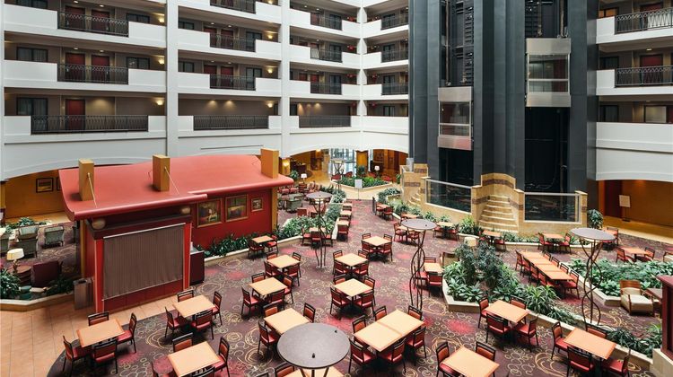 Embassy Suites Hampton Roads Lobby