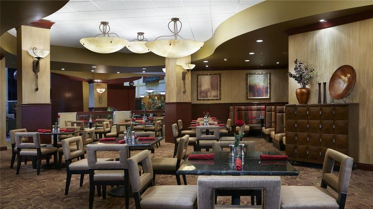 Embassy Suites Hampton Roads Restaurant
