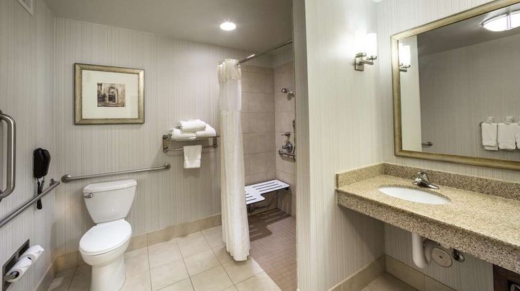 Hilton Garden Inn Coliseum Central Room