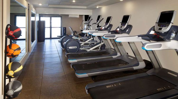 Embassy Suites Philadelphia Airport Health