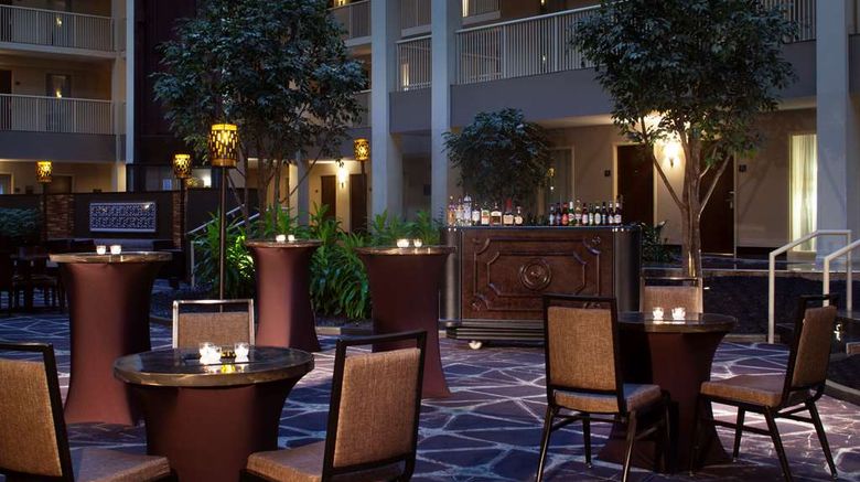 <b>Embassy Suites Philadelphia Airport Lobby</b>. Images powered by <a href="https://iceportal.shijigroup.com/" title="IcePortal" target="_blank">IcePortal</a>.