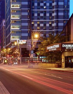 DoubleTree by Hilton Hotel Center City