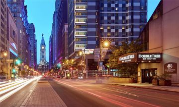 DoubleTree by Hilton Hotel Center City