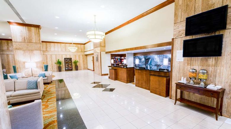 <b>DoubleTree by Hilton Philadelphia Arpt Lobby</b>. Images powered by <a href="https://iceportal.shijigroup.com/" title="IcePortal" target="_blank">IcePortal</a>.