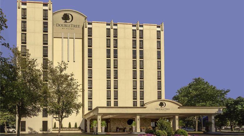 <b>DoubleTree by Hilton Philadelphia Arpt Exterior</b>. Images powered by <a href="https://iceportal.shijigroup.com/" title="IcePortal" target="_blank">IcePortal</a>.