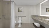 <b>DoubleTree by Hilton Philadelphia Arpt Room</b>. Images powered by <a href="https://iceportal.shijigroup.com/" title="IcePortal" target="_blank">IcePortal</a>.